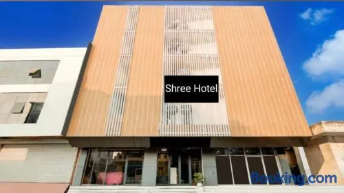 Shree Hotel - Image 1