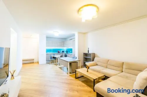 Luxury Pipera - Image 1