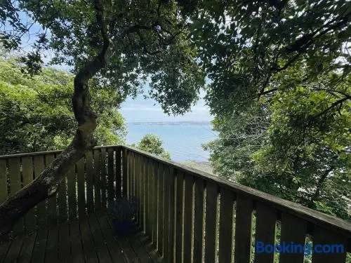 Harbour view Tree House - Image 1