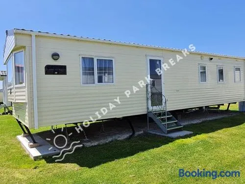 Homely 3 bed @ Seal Bay (Bunn Leisure) Selsey - Image 1