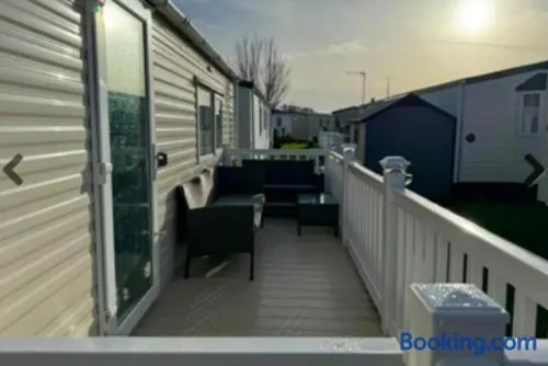 Peaceful Nature Escape - Rhyl Lodge Sleeps 6 - Image 1
