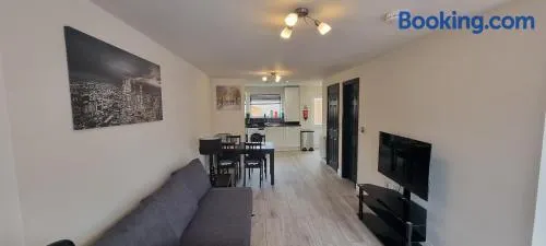 Shirely S, Milton, Cambridge, 2BR House, Newly Refurbished - Image 1