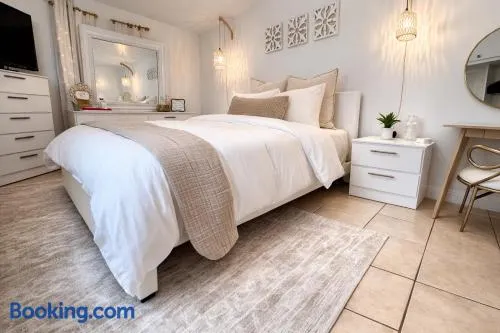 Private Guest Suite Near Hard Rock, Airport & Cruise Port - Image 1