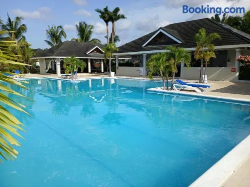 Serene Family-friendly Home With Pool & Gym - Image 1