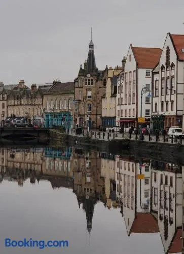 Cozy flat on the water of Leith - Image 1