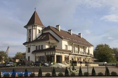 Status Hotel - Image 1