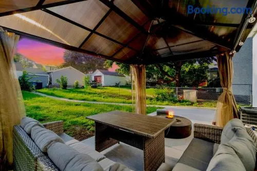 Movie Game Room & Fire Pit Luxury Spacious Home - Image 1