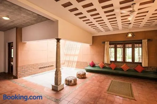 Villa with pool on 29-Acre Farm 10 mins to Beach - Image 1