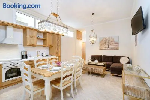Luxury House Niso - Image 1