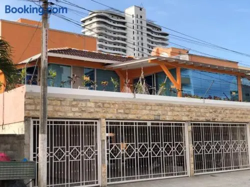 Lindo departamento en Tonsupa, Cerca al mar - Image 1
