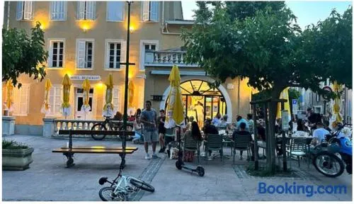 Hôtel de la Loube - Image 1