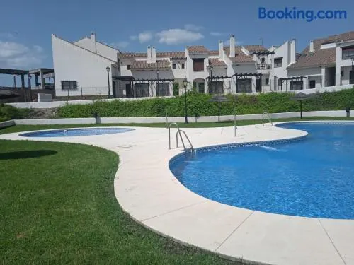 Bonita casa a estrenar en paraje natural a 35 minutos de Sevilla - Image 1