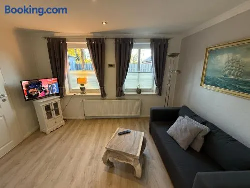 Ferienwohnung „Ole Karkenwech“ Husum-Rödemis - Image 1