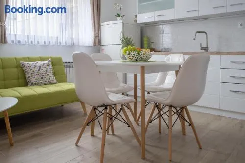 Apartment Vir with free private parking - Image 1