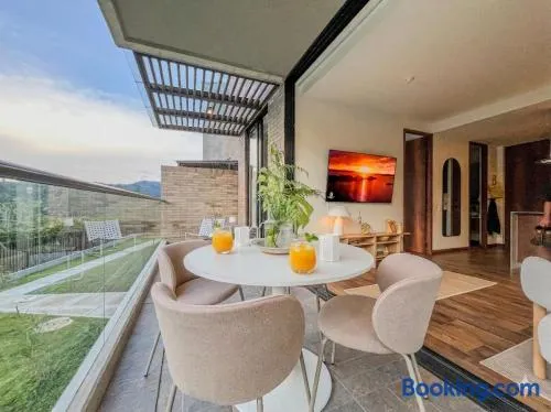 Premium Oriente Antioqueño Escape: Luxury & Views - Image 1