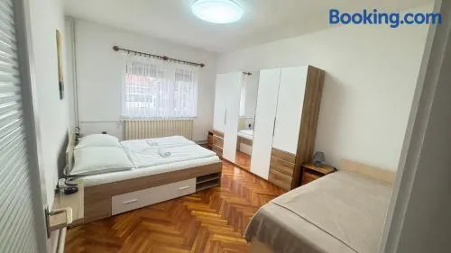Pingvin Cukrászda Apartman - Image 1
