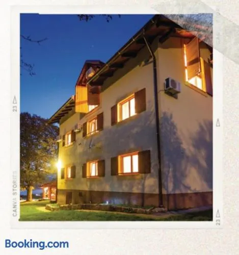 Villa Hills - Image 1