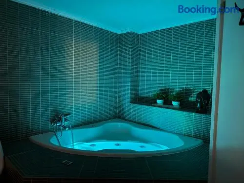 Luxury StudioArchit 7 & jacuzzi suite - Image 1