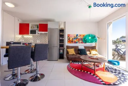 Appartement spacieux pour 4 personnes à 500m de la me - Image 1