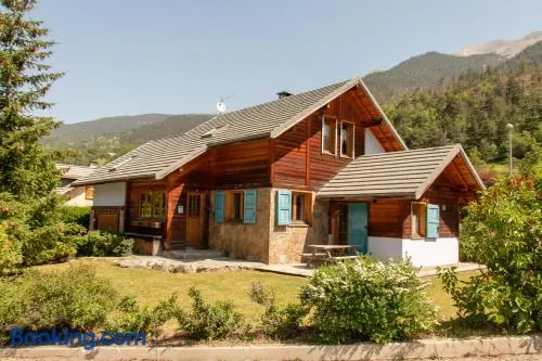 Chalet premium -Accès pied de piste en navette - Image 1