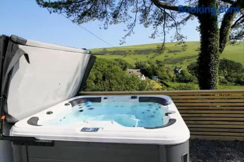 4 Bed in Woolacombe oc-h33441 - Image 1
