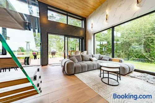 Green Field Villa - Image 1