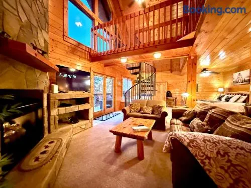 Daa Bears Lodge - Image 1