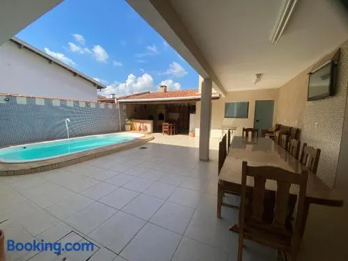 Casa em Guaratinguetá-Casa da Rosa - Image 1