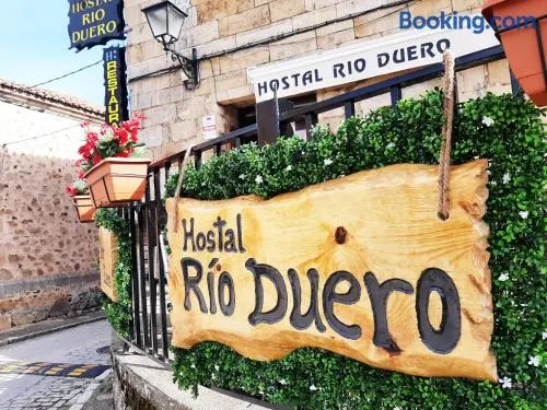 Hostal Rio Duero - Image 1