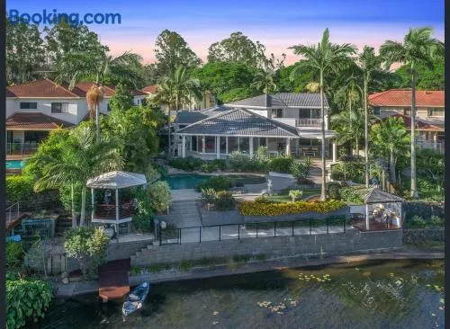 Pet friendly &Amazing waterfront house &Pool - Image 1