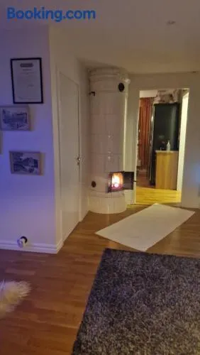 En stor trea i hus max 4 pers - Image 1