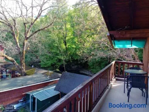 Riverlyn Guest House - Image 1