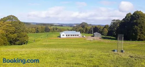 Stunning Top of the Otways Views 3-4 Bedroom House - Image 1
