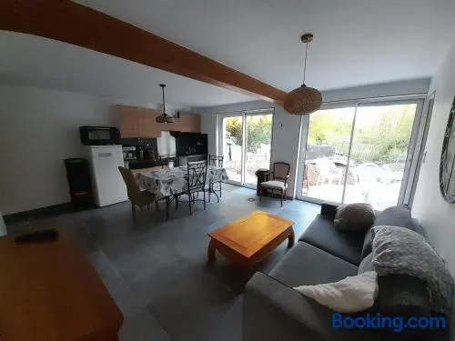 Appartement sur jardin au calme à Pernes 1 chambre - Image 1
