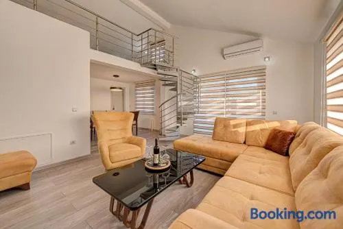 Kruna Apartments - Image 1