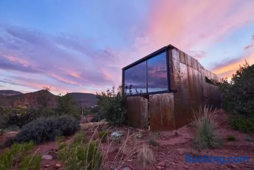 Telescope House with 360 Desert Views for Family - Image 1