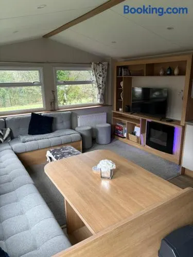 4 Devon Country, Bideford Bay Holiday Park - Image 1