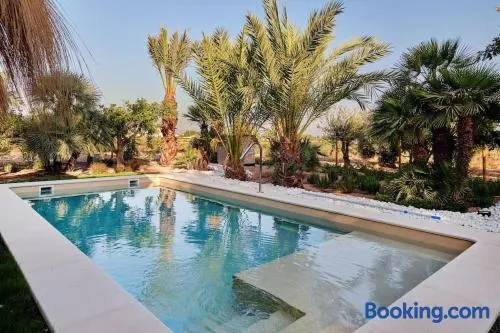 Preciosa casa con piscina y jardín privado, a 2h de Madrid en tren - Image 1