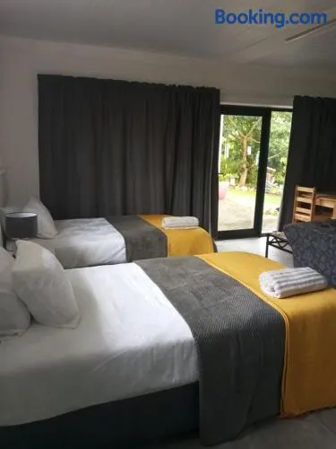 Bee Comfy - Image 1