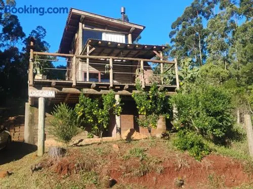Cabana rustica logcabin com banheira aquecida - Image 1