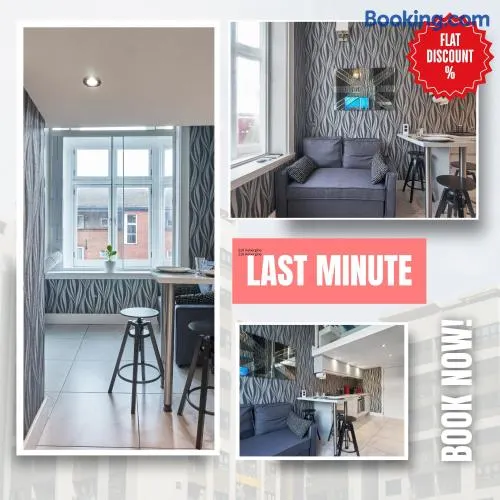 Last-Minute Offers l Sleeps Up to 3 l Flat 3 l Spectacular Studio Apartment by Live London Short Lets & Serviced Accommodation - Image 1