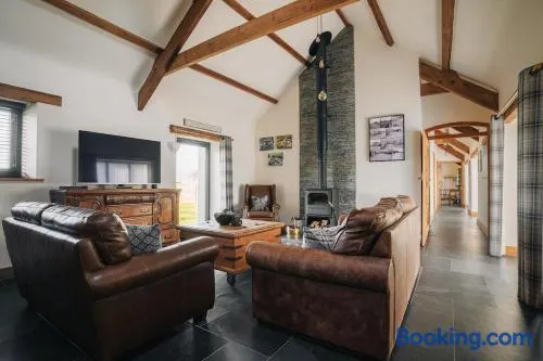 Sea View at Widemouth Bay - 3 bedroom cottage - all rooms Twin or King - Image 1