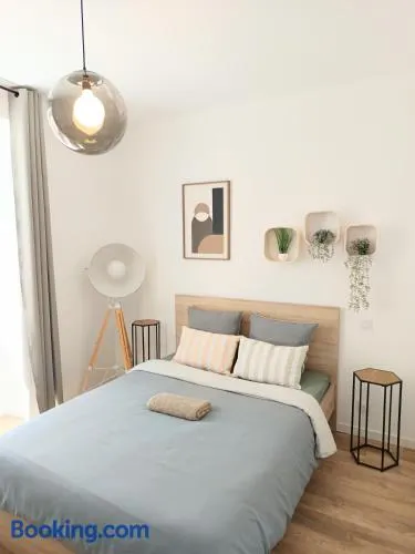 Appartement climatisé rez-de-chaussée - Image 1