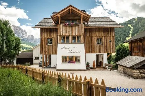 Natur Luch Sossach - Image 1