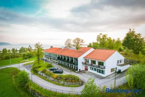 Jelsa Hotell - Image 1