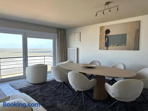 High in Sky & Seasights f 8@Blankenberge - Image 1