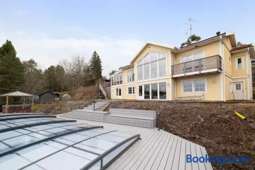 Fantastisk Villa med extra allt - Image 1