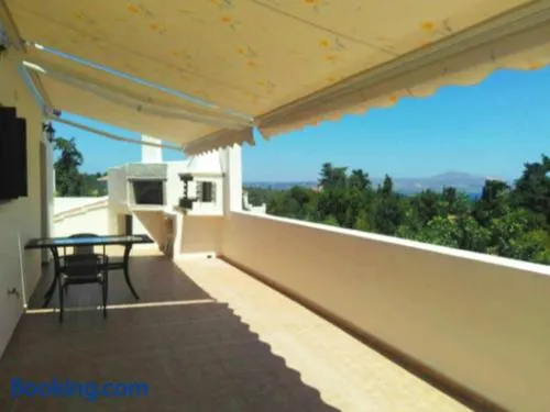Traditional apartment with view in Douliana Vamos - Image 1