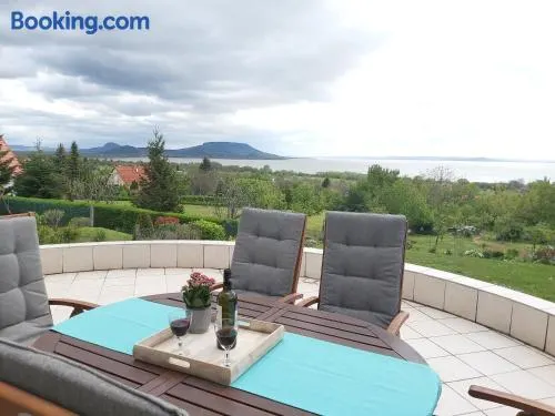Ronyhome - Image 1