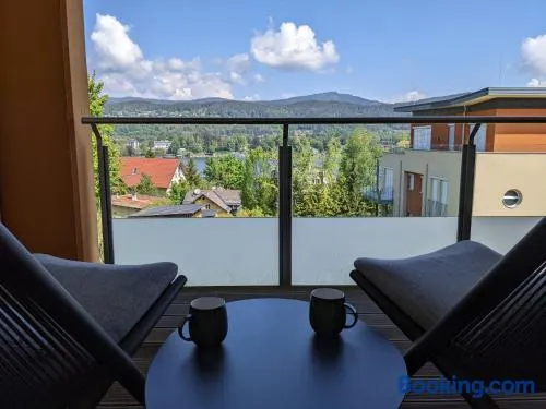 Vista Bahía, Apartment in Velden with amazing views and lake access - Image 1